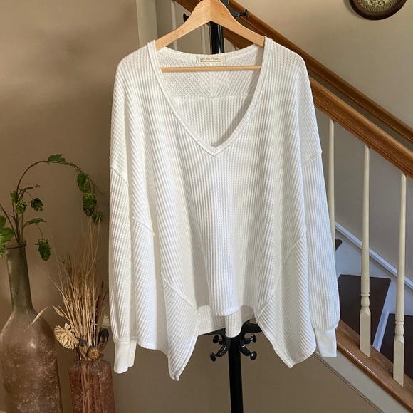 We The Free Coraline Oversized Thermal Top White Size Medium - Picture 4 of 14